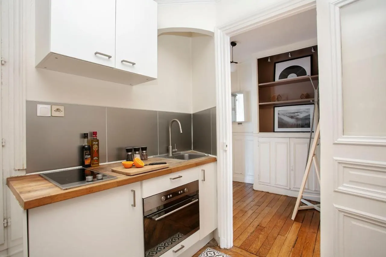 Latin Quarter With Balcony - Cityapartmentstay Paris 0*,