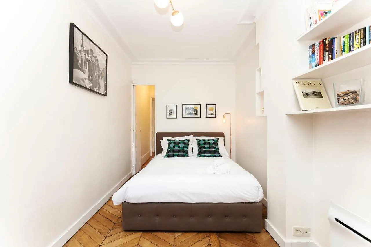 Apartment Latin Quarter With Balcony - Cityapartmentstay Paris France