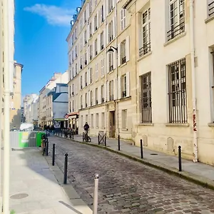 Appartement Elegant Flat In The Historic Center Of, Paris